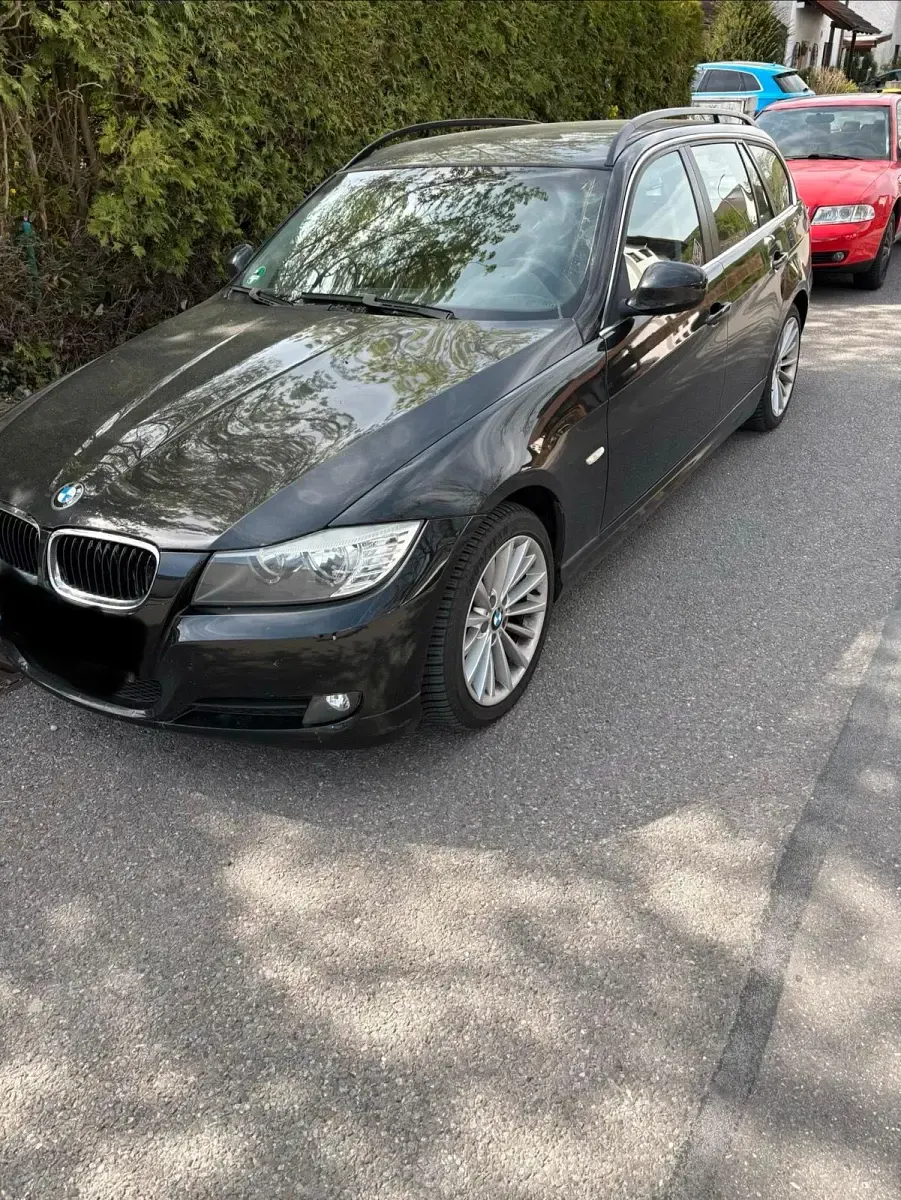 Second-hand BMW 320 170 CP (125 kW) 2009 Negru Break
