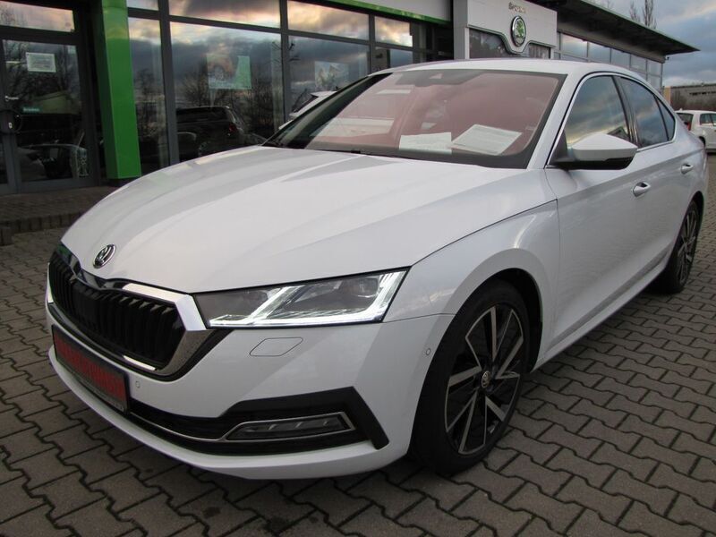 Weiß Gebraucht 2021 Skoda Octavia First Edition Limousine | 21.990 € (Fairer Preis) - Bild 1/4