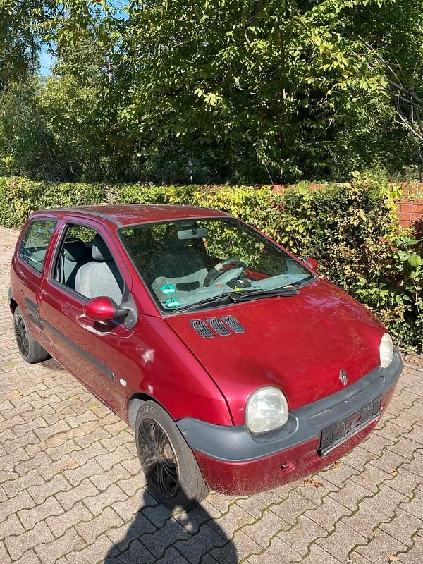Rot Gebraucht 2003 Renault Twingo Kleinwagen | 800 € (Fairer Preis) - Bild 1/4