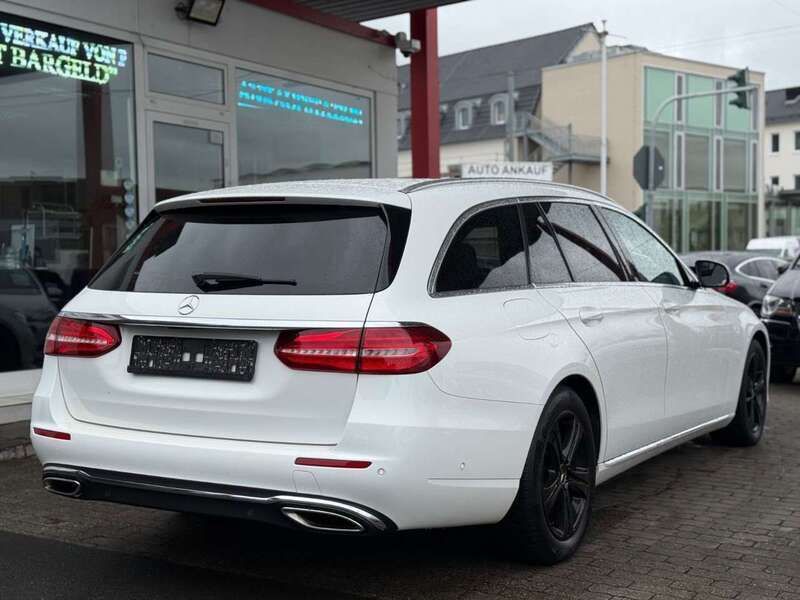 Gebraucht Mercedes E200 Avantgarde 184 PS (135 kW) 2017 Weiß Kombi
