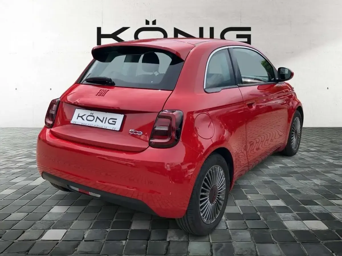 Gebraucht Fiat 500e Red 86 kW (118 PS) 2022 Rot Kleinwagen