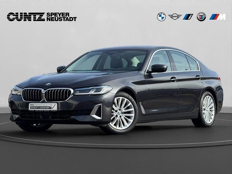 Gebraucht BMW 520 Sport Line 184 PS (135 kW) 2021 Sophistograu brillanteffekt Limousine