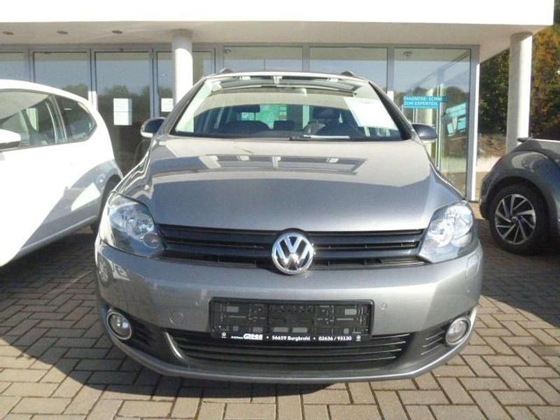 United grey Gebraucht 2012 VW Golf VI Match Limousine | 7.400 € (Etwas zu teuer) - Bild 1/4
