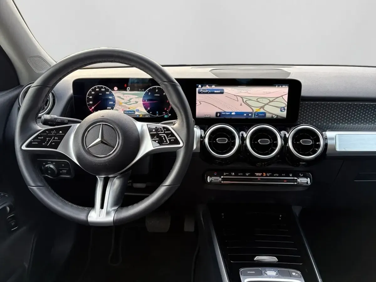 Second-hand Mercedes GLB200 Progressive 110 CP (80 kW) 2025 Alb SUV