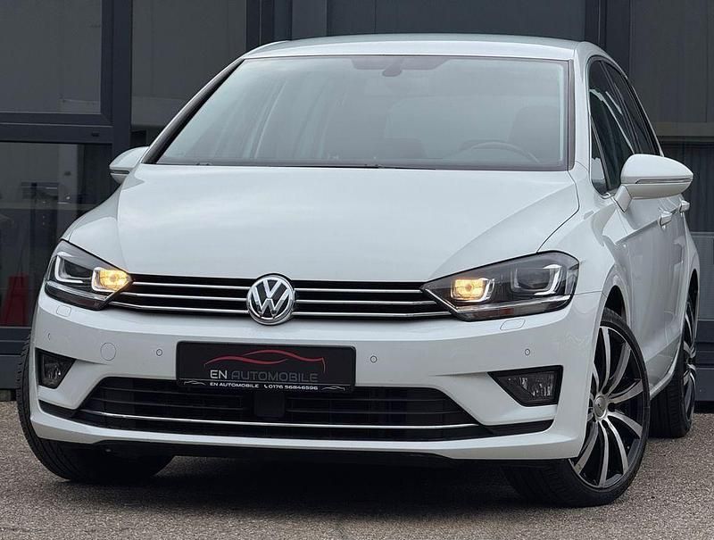 Weiß Gebraucht 2014 VW Golf Sportsvan Highline Van / Kleinbus | 10.490 € (Fairer Preis) - Bild 1/4