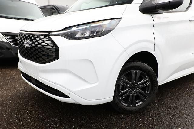 Neu Ford E-Transit Limited 160 kW (218 PS) 2025 Frozen white frozen white Van