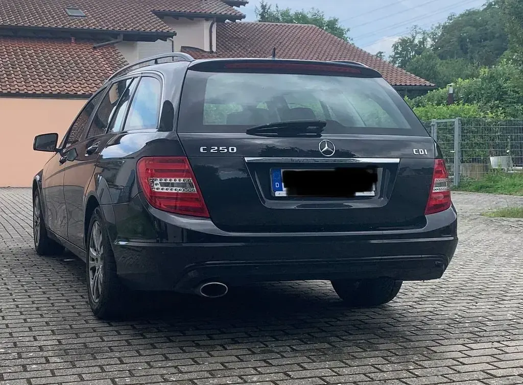 Gebraucht Mercedes C250 204 PS (150 kW) 2013 Schwarz Kombi
