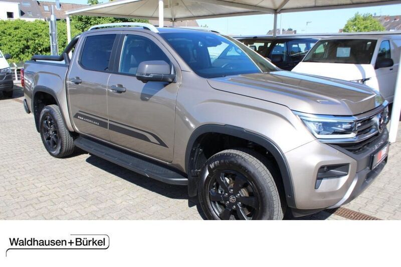 Bright beige (metallic) Gebraucht 2023 VW Amarok PanAmericana Abholung | 60.500 € (Teuer) - Bild 1/4