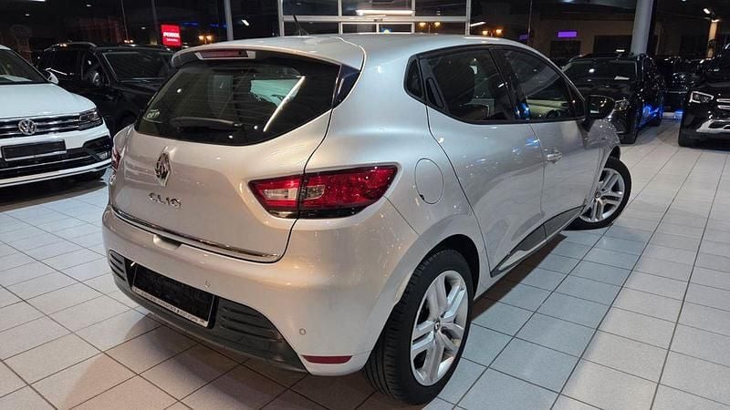 Gebraucht Renault Clio IV LIMITED 90 PS (66 kW) 2017 Grau Limousine