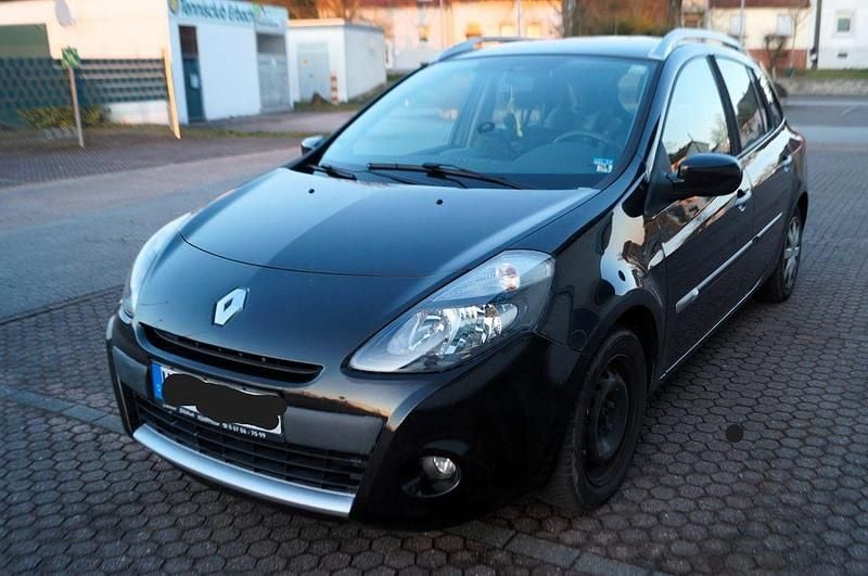 Gebraucht Renault Clio III 103 PS (75 kW) 2011 Schwarz Limousine