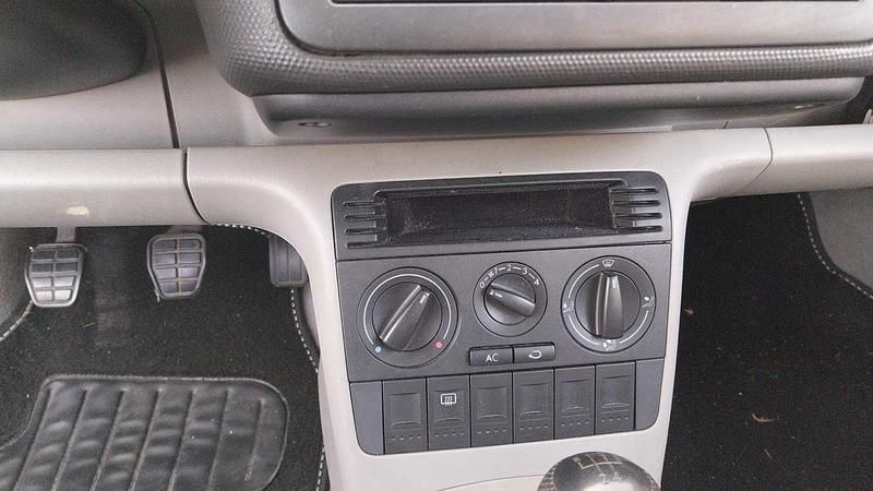 Gebraucht VW Lupo 86 PS (63 kW) 2001 Schwarz Kleinwagen