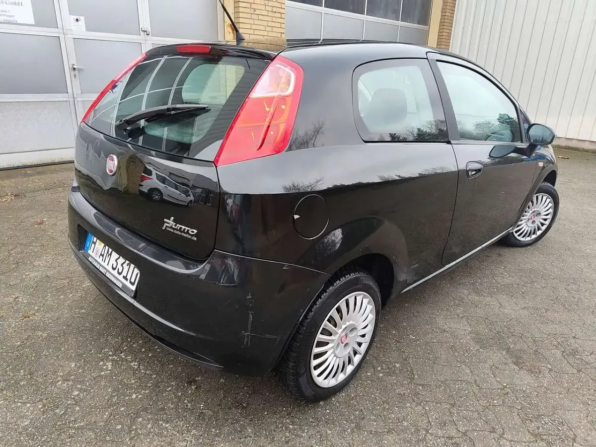 Gebraucht Fiat Punto Dynamic 77 PS (56 kW) 2007 Crossover schwarz Kleinwagen