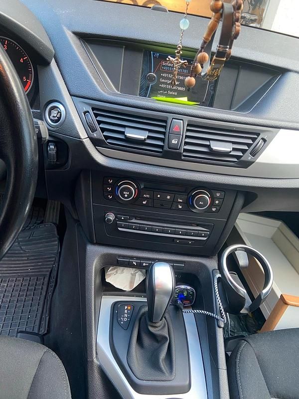 Gebraucht BMW X1 177 PS (130 kW) 2011 Schwarz SUV