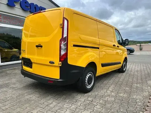 Gebraucht Ford Transit Custom Trend 174 PS (127 kW) 2021 Gelb Van / Kleinbus