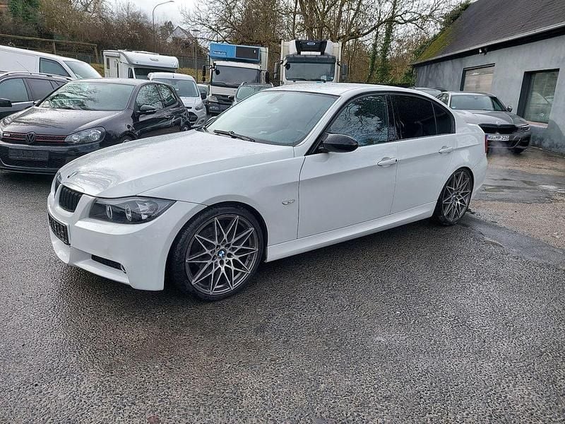 Gebraucht BMW 318 M Sport 143 PS (105 kW) 2008 Weiß Limousine