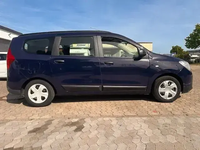 Gebraucht Dacia Lodgy Ambiance 83 PS (61 kW) 2013 Blau Van / Kleinbus