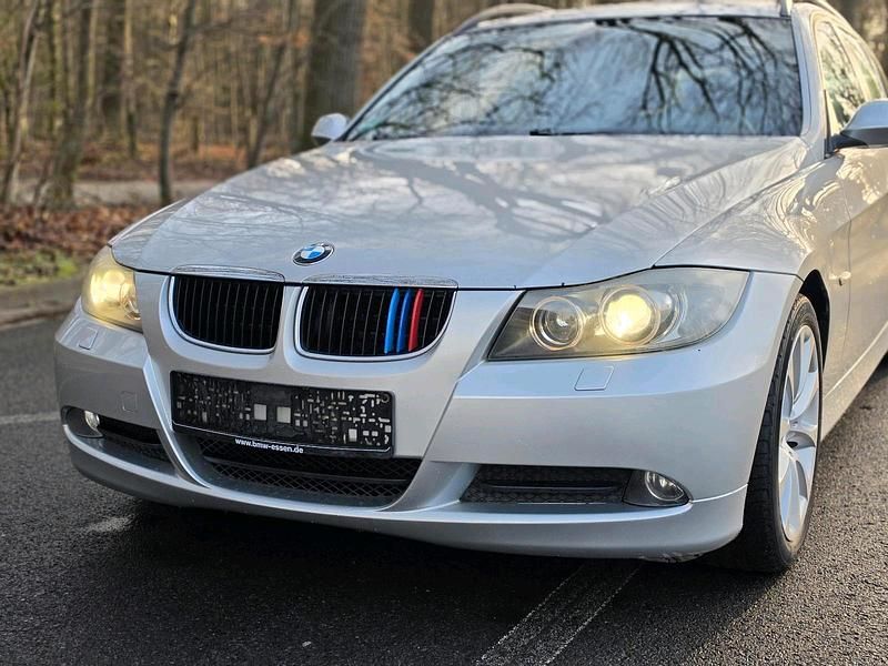 Gebraucht BMW 318 143 PS (105 kW) 2008 Silber Kombi