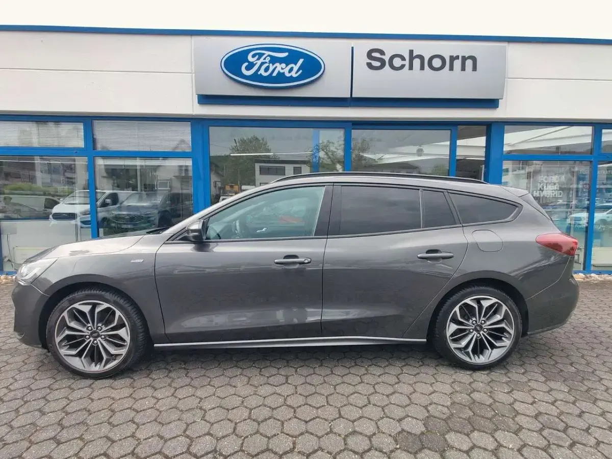 Gebraucht Ford Focus ST-Line 125 PS (91 kW) 2023 Magneticgaru Kombi