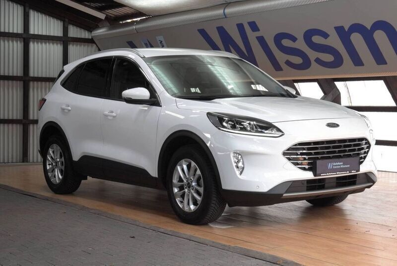 Frozen white Gebraucht 2023 Ford Kuga Titanium SUV | 23.975 € (Guter Preis) - Bild 1/4