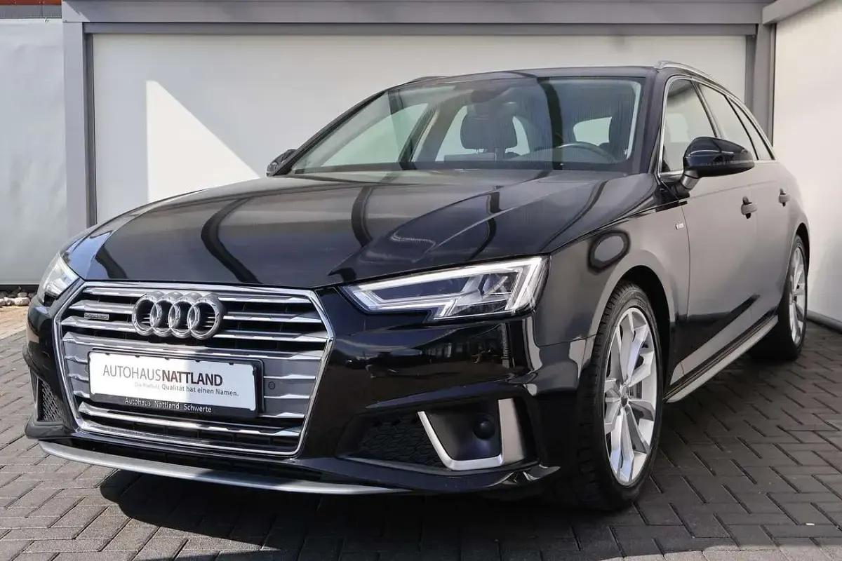 Usata Audi A4 S-Line 231 CV (169 kW) 2019 Nero Berlina