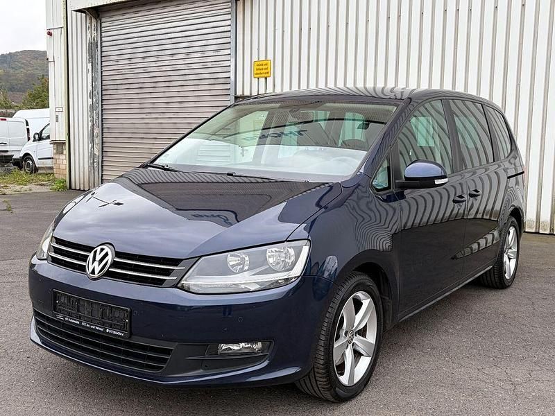 Blau Gebraucht 2010 VW Sharan Trendline Van / Kleinbus | 4.990 € (Fairer Preis) - Bild 1/4
