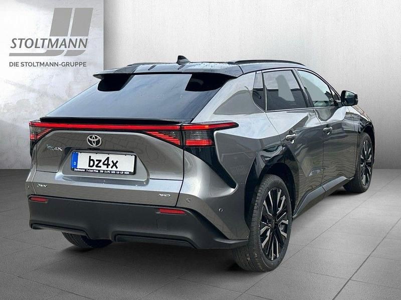 Gebraucht Toyota bZ4X Lounge 252 kW (343 PS) 2025 Silber SUV