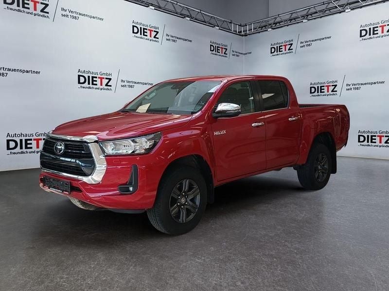 Gebraucht Toyota HiLux Comfort 204 PS (150 kW) 2022 Rot Abholung