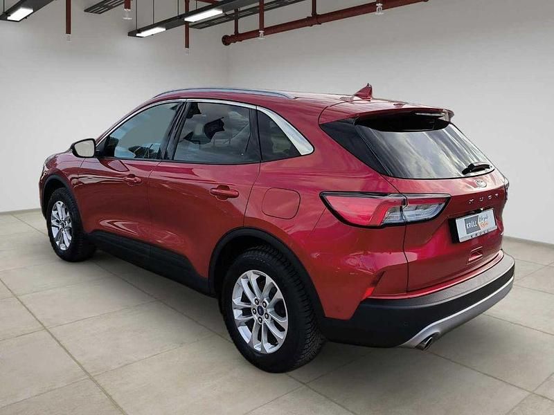 Gebraucht Ford Kuga Titanium 190 PS (139 kW) 2022 Rot SUV