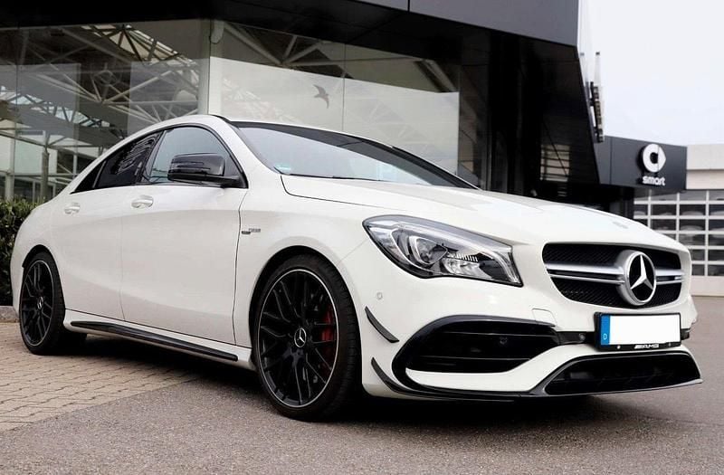 Weiß Gebraucht 2017 Mercedes CLA45 AMG AMG Coupé | 27.990 € (Guter Preis) - Bild 1/4