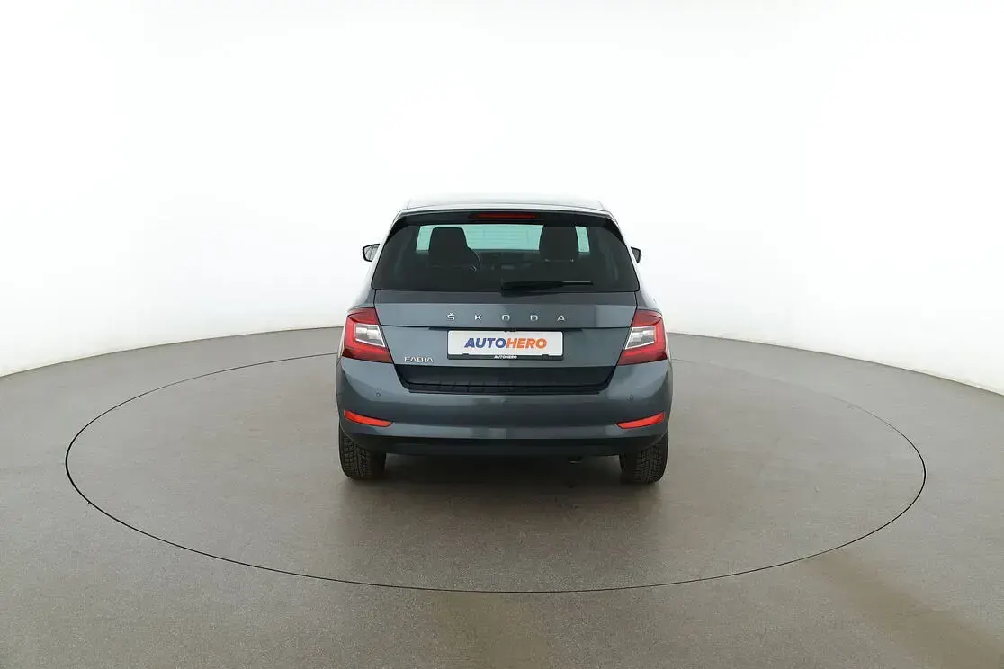 Gebraucht Skoda Fabia Ambition 2021 Grau Kleinwagen