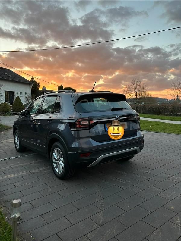 Gebraucht VW T-Cross Life 110 PS (80 kW) 2022 Grau SUV