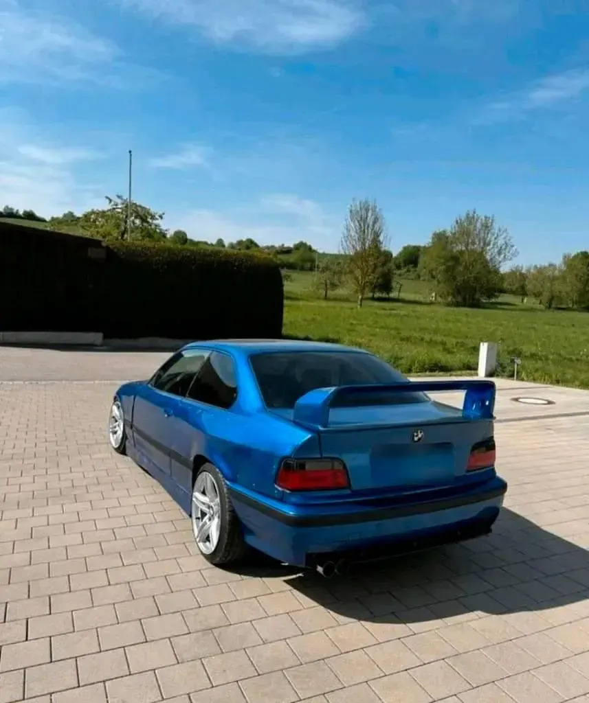 Second-hand BMW 320 150 CP (110 kW) 1992 Albastru Coupe
