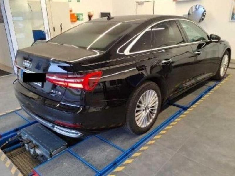 Gebraucht Audi A6 Design 163 PS (119 kW) 2022 Schwarz Limousine