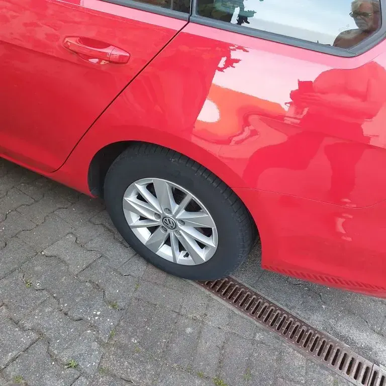 Gebraucht VW Golf VII Join 125 PS (91 kW) 2017 Rot Kombi