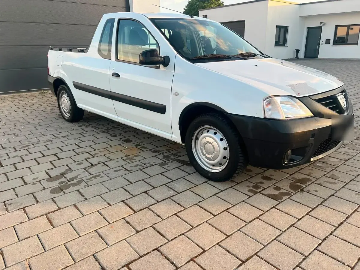 Gebraucht Dacia Pick up 87 PS (63 kW) 2011 Weiß Pickup