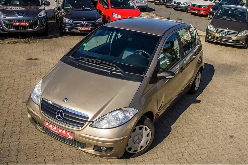 Braun Gebraucht 2005 Mercedes A150 Limousine | 899 € (Superpreis) - Bild 1/4