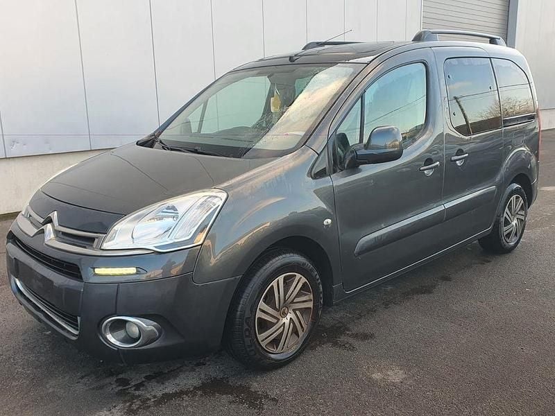 Grau Gebraucht 2014 Citroën Berlingo Van / Kleinbus | 2.700 € (Superpreis) - Bild 1/4