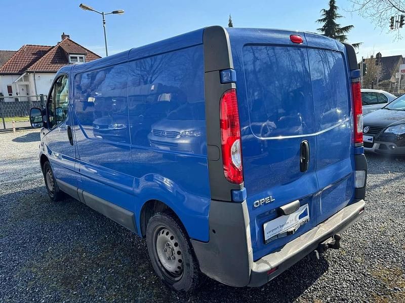 Gebraucht Opel Vivaro 90 PS (66 kW) 2010 Tintenfisch grau Van / Kleinbus