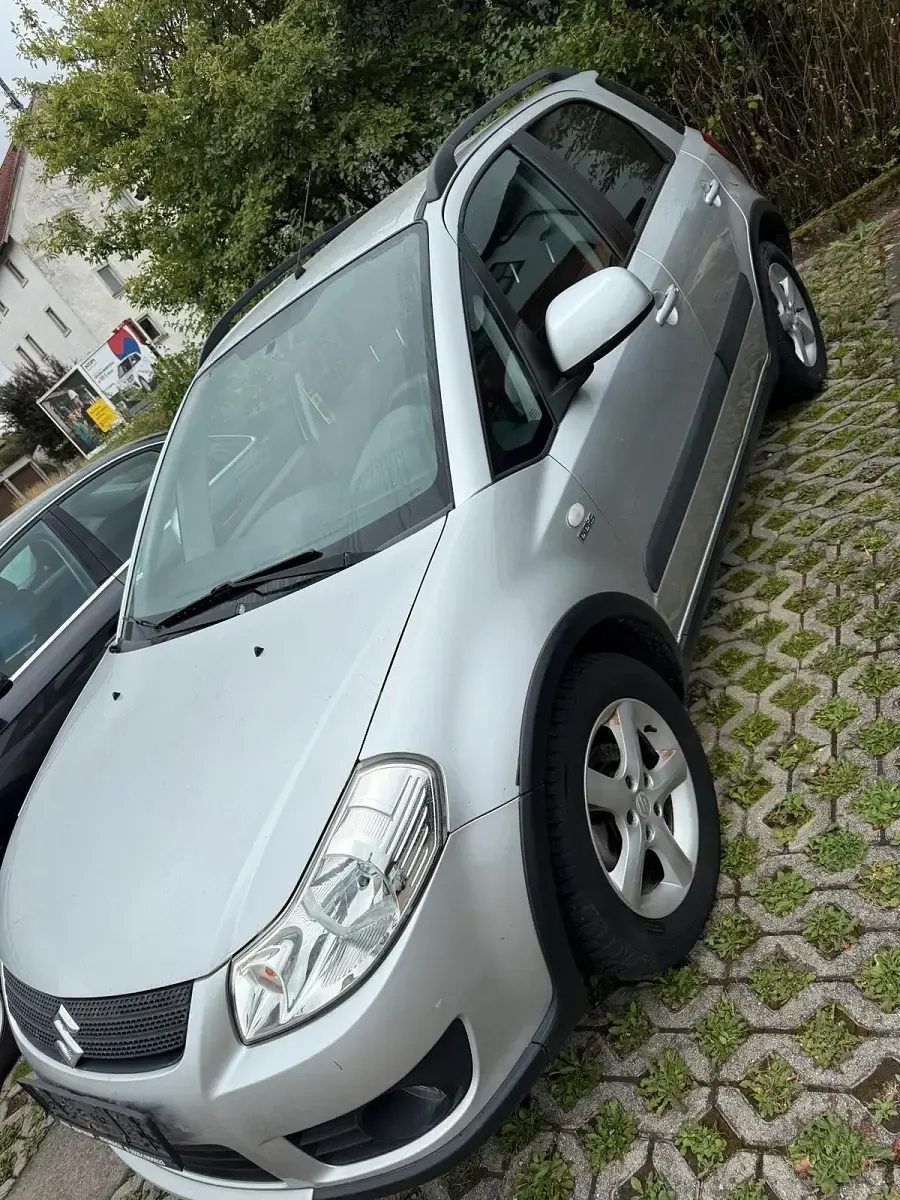Gebraucht Suzuki SX4 120 PS (88 kW) 2007 Silber SUV