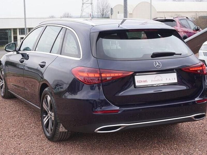Gebraucht Mercedes C220 220 PS (161 kW) 2023 Blau metallic Kombi
