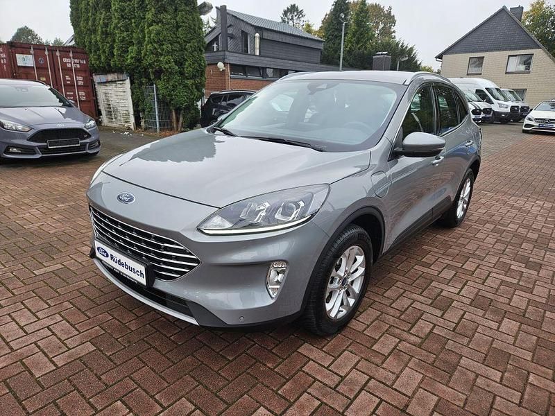 Silber Gebraucht 2022 Ford Kuga Titanium SUV | 23.490 € (Guter Preis) - Bild 1/4
