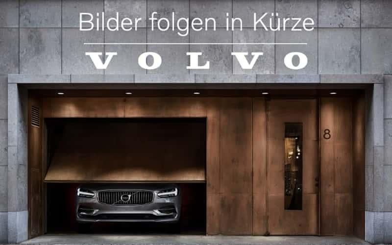 Weiss Gebraucht 2017 Volvo XC60 Summum SUV | 23.890 € (Etwas zu teuer) - Bild 1/1