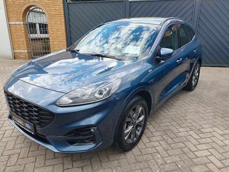 Blau Gebraucht 2021 Ford Kuga ST-Line SUV | 23.650 € (Etwas zu teuer) - Bild 1/4