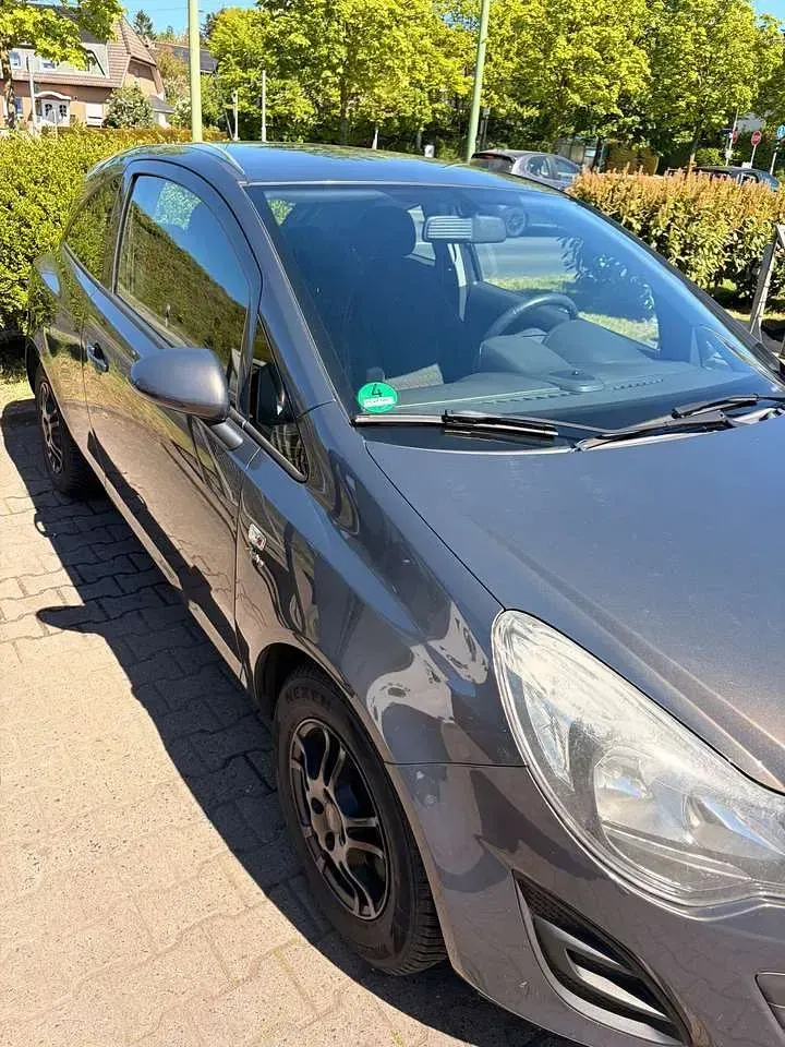 Używany Opel Corsa Active 87 KM (63 kW) 2013 Szary Hatchback