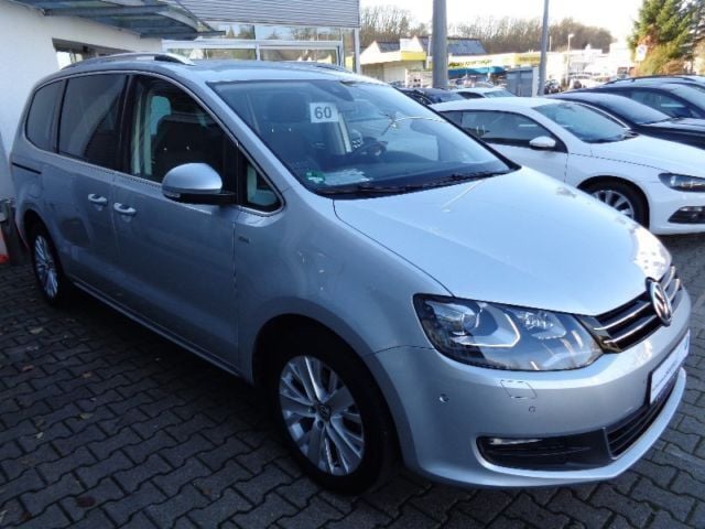 Gebraucht VW Sharan Life 140 PS (102 kW) 2013 Silber metallic Van / Kleinbus
