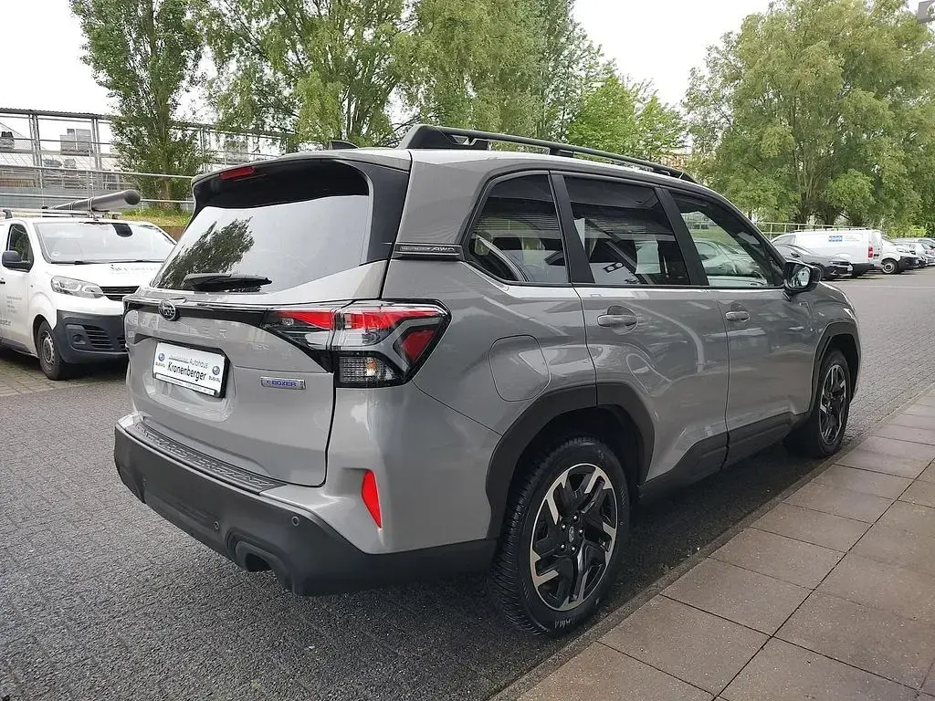 Gebraucht Subaru Forester Exclusive+ 136 PS (100 kW) 2025 River rock pearl SUV