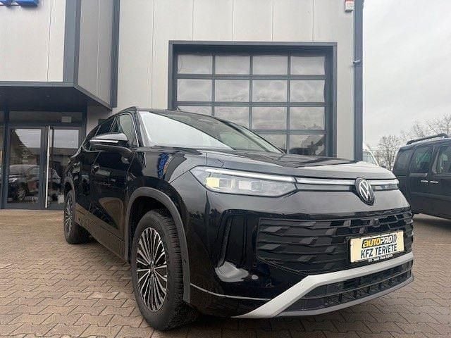 Schwarz Gebraucht 2025 VW Tayron S SUV | 43.790 € (Superpreis) - Bild 1/4