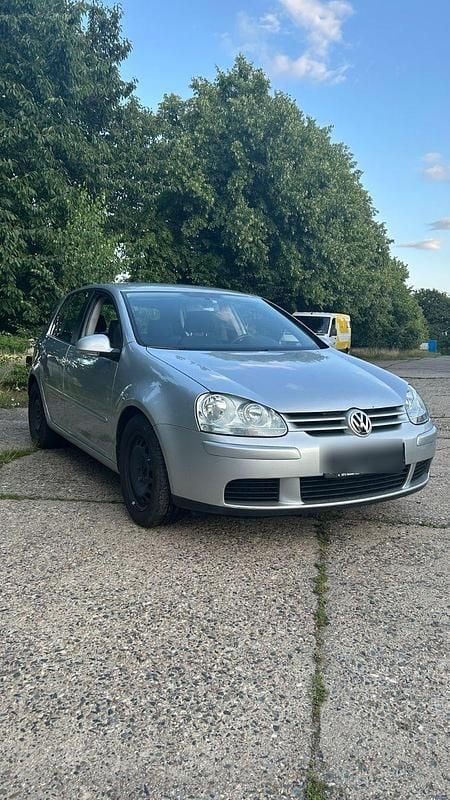 Silber Gebraucht 2005 VW Golf V Kombi | 2.400 € (Fairer Preis) - Bild 1/4