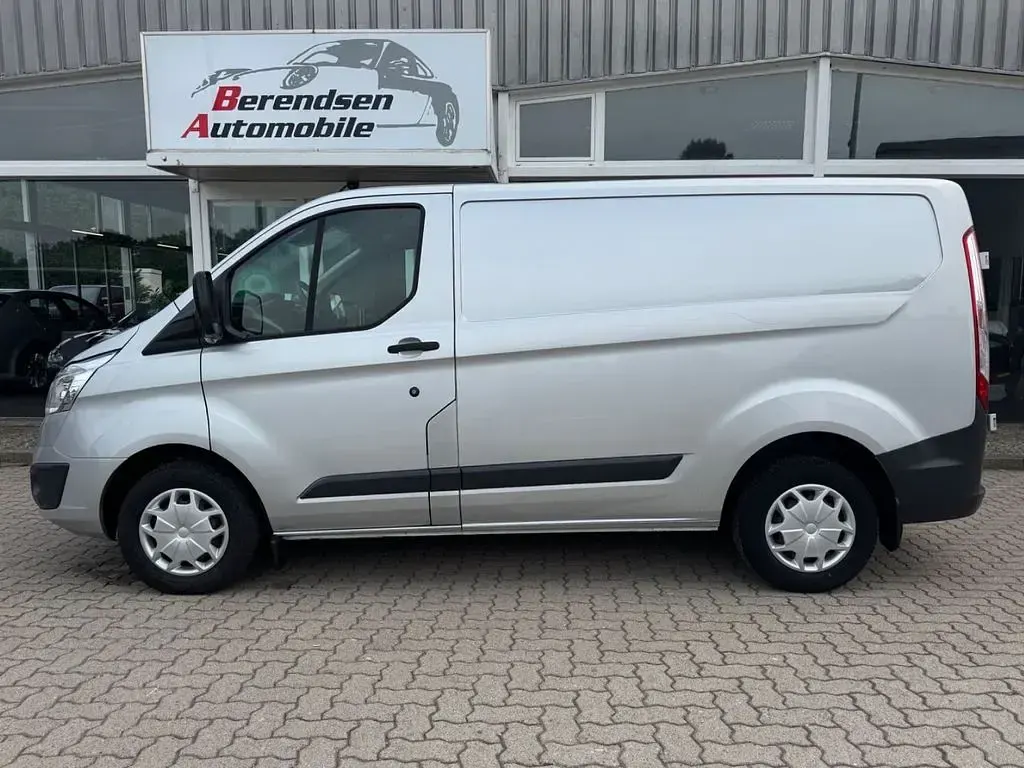 Gebraucht Ford Transit Custom Trend 131 PS (96 kW) 2017 Polarsilber metallic Van / Kleinbus