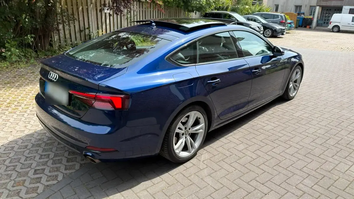 Gebraucht Audi A5 Comfort 190 PS (139 kW) 2019 Blau Coupé